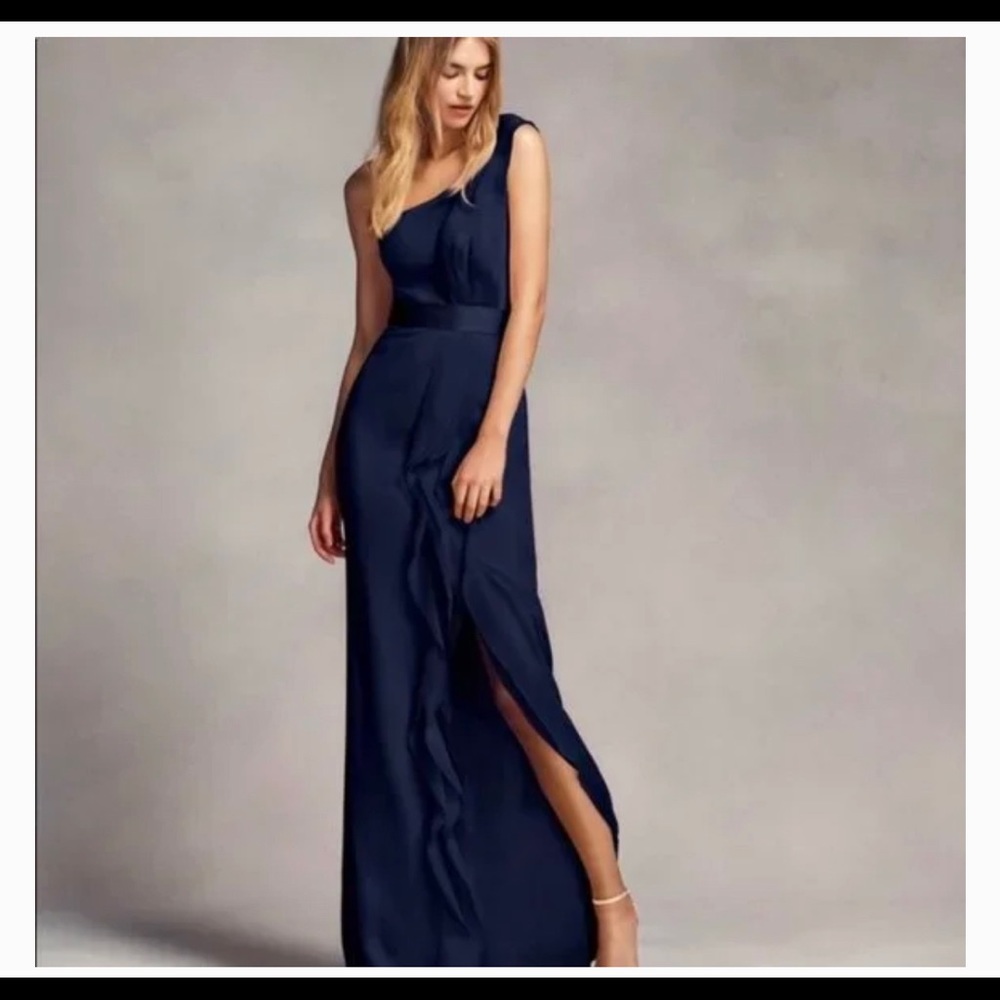 Vera Wang long prom chiffon dress